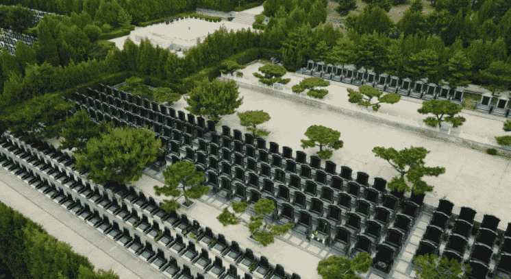 皇家龙山陵园