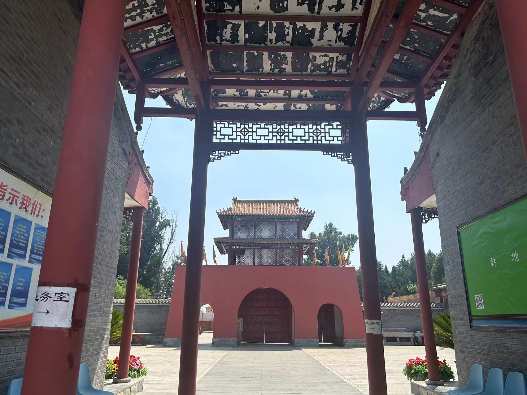  九里山公墓二区是平地吗？九里山公墓二区价格是多少？